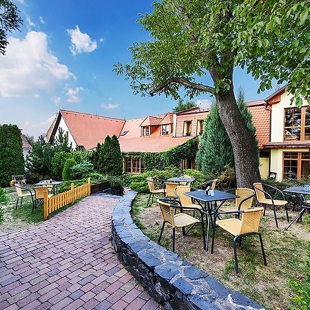 Restaurace A Penzion U Palecku Skuteč Extérieur photo