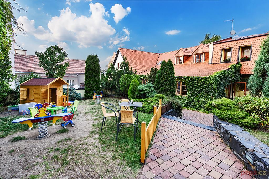 Restaurace A Penzion U Palecku Skuteč Extérieur photo